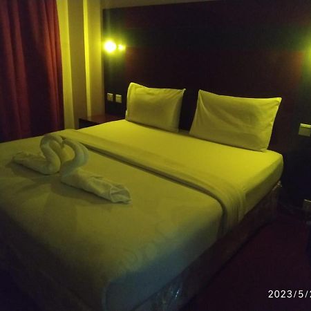 דובאי Tehran Hotel מראה חיצוני תמונה