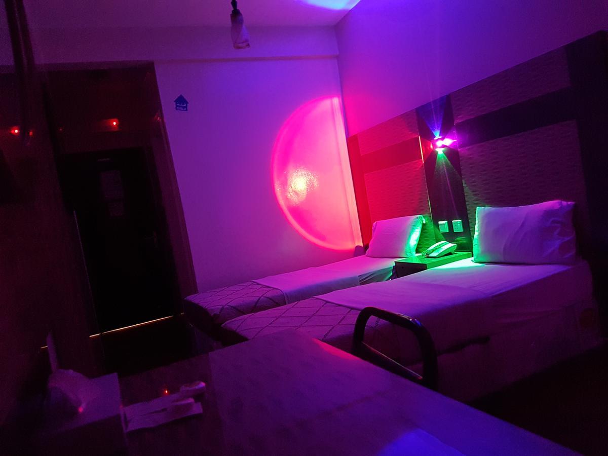 דובאי Tehran Hotel מראה חיצוני תמונה