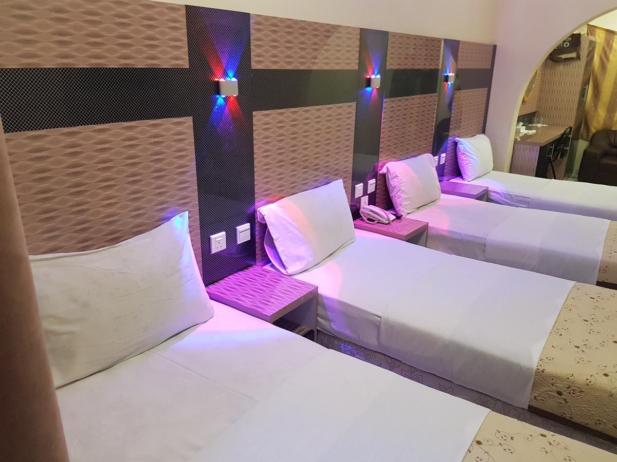 דובאי Tehran Hotel מראה חיצוני תמונה